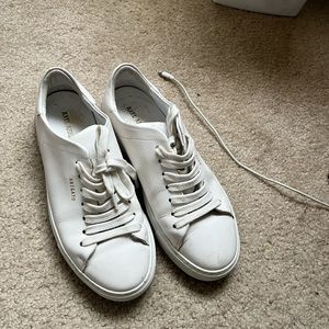 White axel arigato sneakers size 7. Gently used.